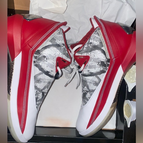 Air Jordan XXII “Omega” Deadstock, og box brand new. main image 4